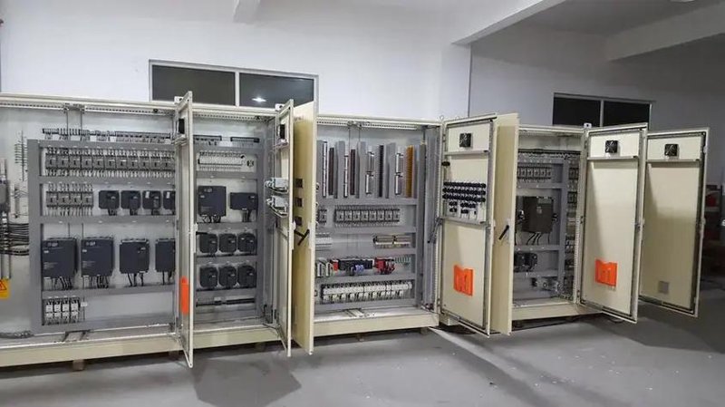 汽车维修服务详解：钣金喷漆 vs 原厂标准